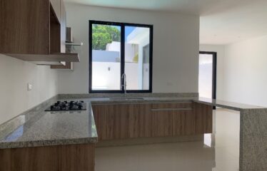 Casa en venta de 3 recámaras con alberca zona norte de Mérida