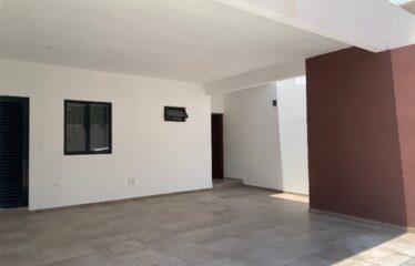 Casa en venta de 3 recámaras con alberca zona norte de Mérida