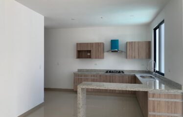 Casa en venta de 3 recámaras con alberca zona norte de Mérida