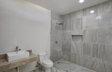 Casa en venta de 4 recámaras en privada residencial zona Country