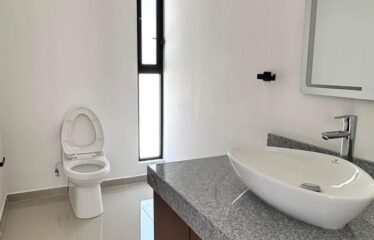 Casa en venta de 4 recámaras en privada al norte de Mérida