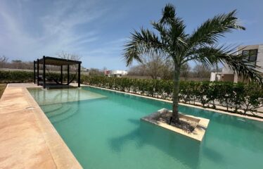 Casa en renta en privada en Cholul, Mérida, Yucatán.