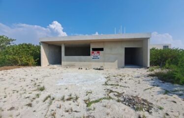 Terreno con construcción en venta en Chuburná Puerto.