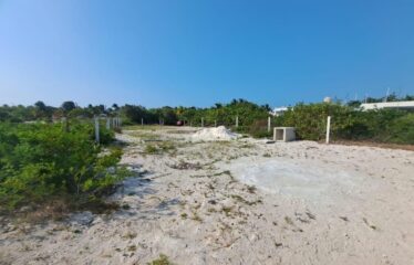 Terreno con construcción en venta en Chuburná Puerto.