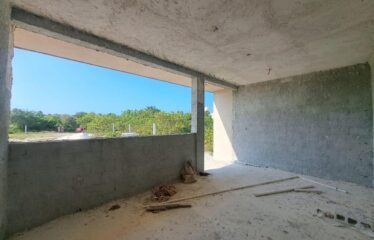 Terreno con construcción en venta en Chuburná Puerto.