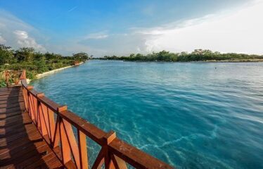 Terreno en venta con vista al lago, Privada Kanha, Yucatán Country Club.