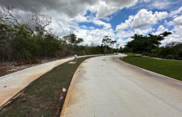 TERRENO EN VENTA EN YUCATÁN COUNTRY CLUB, PRIVADA CUTZAM 2