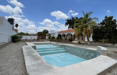 En Venta preciosa casa dentro de privada en Temozón Nte.