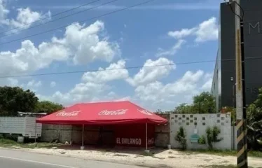 Terreno en venta sobre Periférico de Mérida. Ideal para negocio.