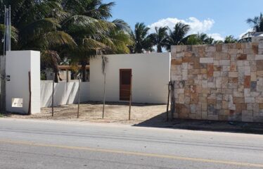 En venta casa en esquina en playas de Telchac Puerto