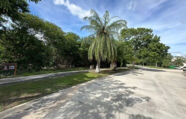 Terreno en venta con vista al campo de golf con acción incluida.