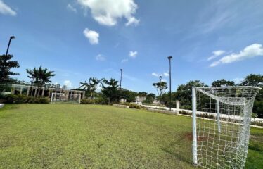 Terreno en venta con orientación Sur- Norte en privada Mirador, Komchén, Mérida.