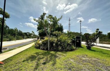 Terreno en venta con orientación Sur- Norte en privada Mirador, Komchén, Mérida.