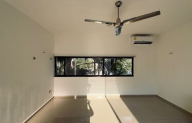 Casa en venta dentro de la Privada Puntalomas – Temozón Norte