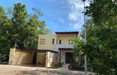 Bonita casa en venta en Villa Nautilus dentro de Aldea Zamá, Tulum, Qroo.