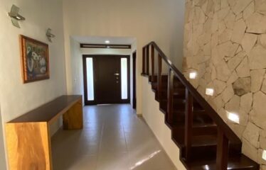 Bonita casa en venta en Villa Nautilus dentro de Aldea Zamá, Tulum, Qroo.