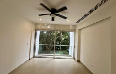 Se vende departamento en Anthea, Yucatán Country Club.