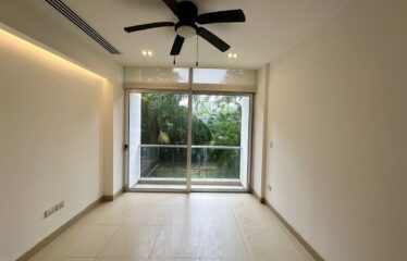 Se vende departamento en Anthea, Yucatán Country Club.