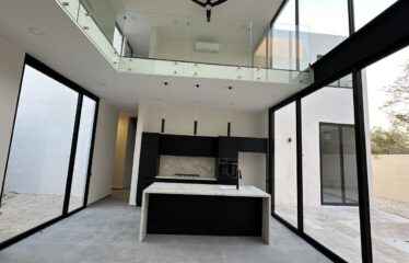 Hermosa casa en venta Privada Kutz, Yucatán Country Club