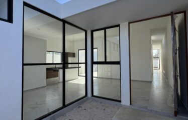 En venta casa de una planta de 3 recámaras zona de Dzitya