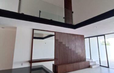 Townhouse en venta de 2 recámaras zona de Xcanatún