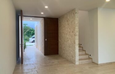 En venta casa en privada residencial en Temozon norte