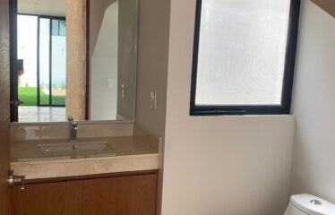 En venta casa en privada residencial en Temozon norte