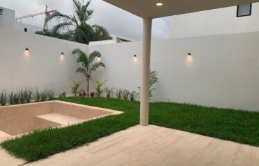 En venta casa en privada residencial en Temozon norte